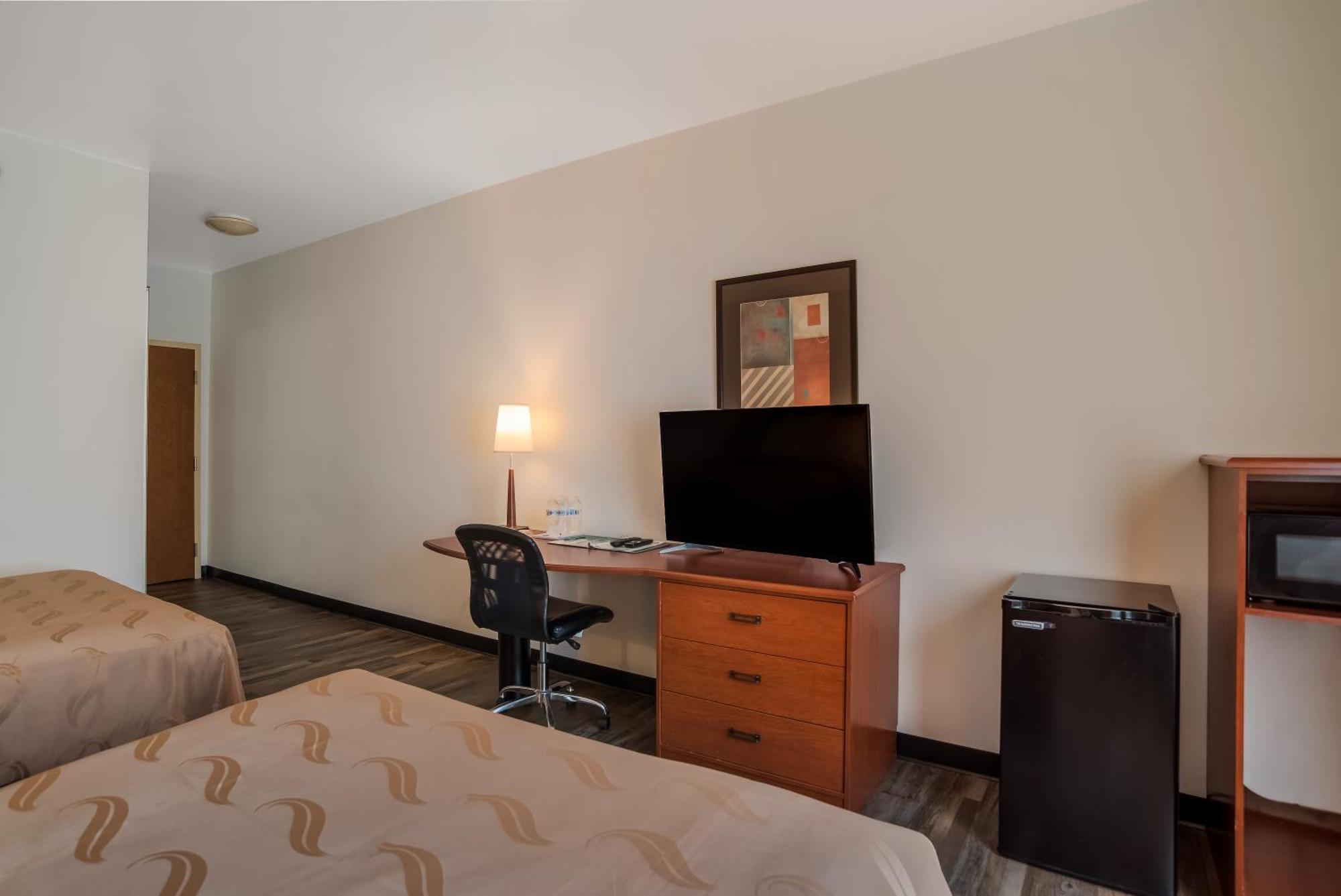 Quality Inn & Suites Chambersburg Eksteriør bilde